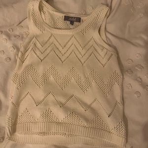 Size XS white/crème knitted chevron sweater vest NEVER WORN